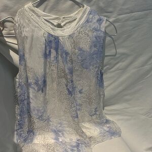 Women’s White & Light Blue Floral Sleeveless Blouse